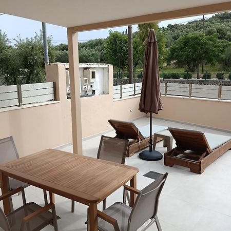 Villa Pouliezos Apartments Alykanas  Exterior foto