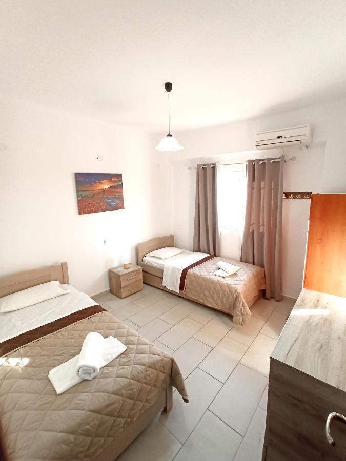 Villa Pouliezos Apartments Alykanas  Exterior foto